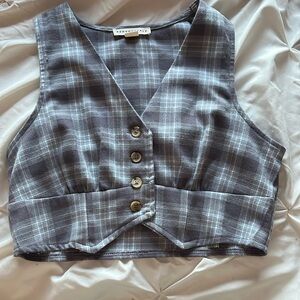 Aeropostale women’s S cropped button tank, blue plaid